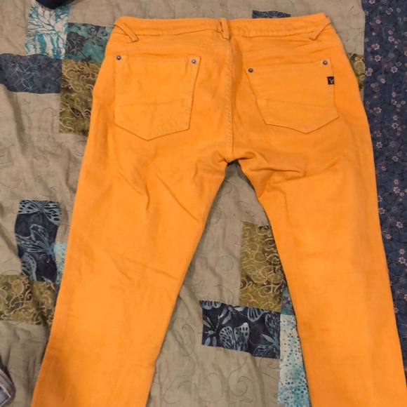 Jeans - Picture 2 of 2